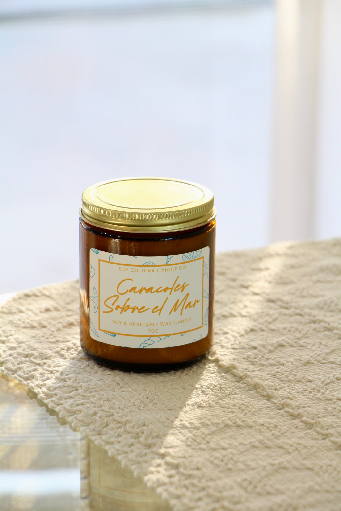 Caracoles Sobre el Mar 7oz candle
